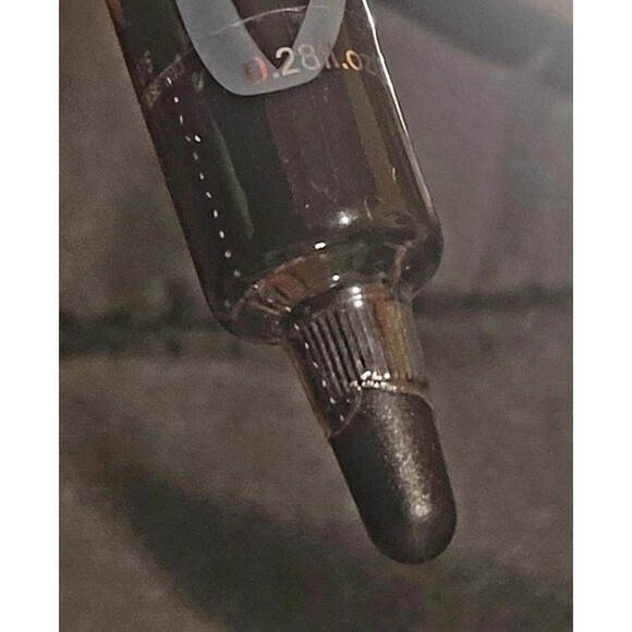 NEW IT COSMETICS BYE BYE UNDER EYE MEDIUM CONCEALER .28 oz SEALED Tube Only - Picture 2 of 2